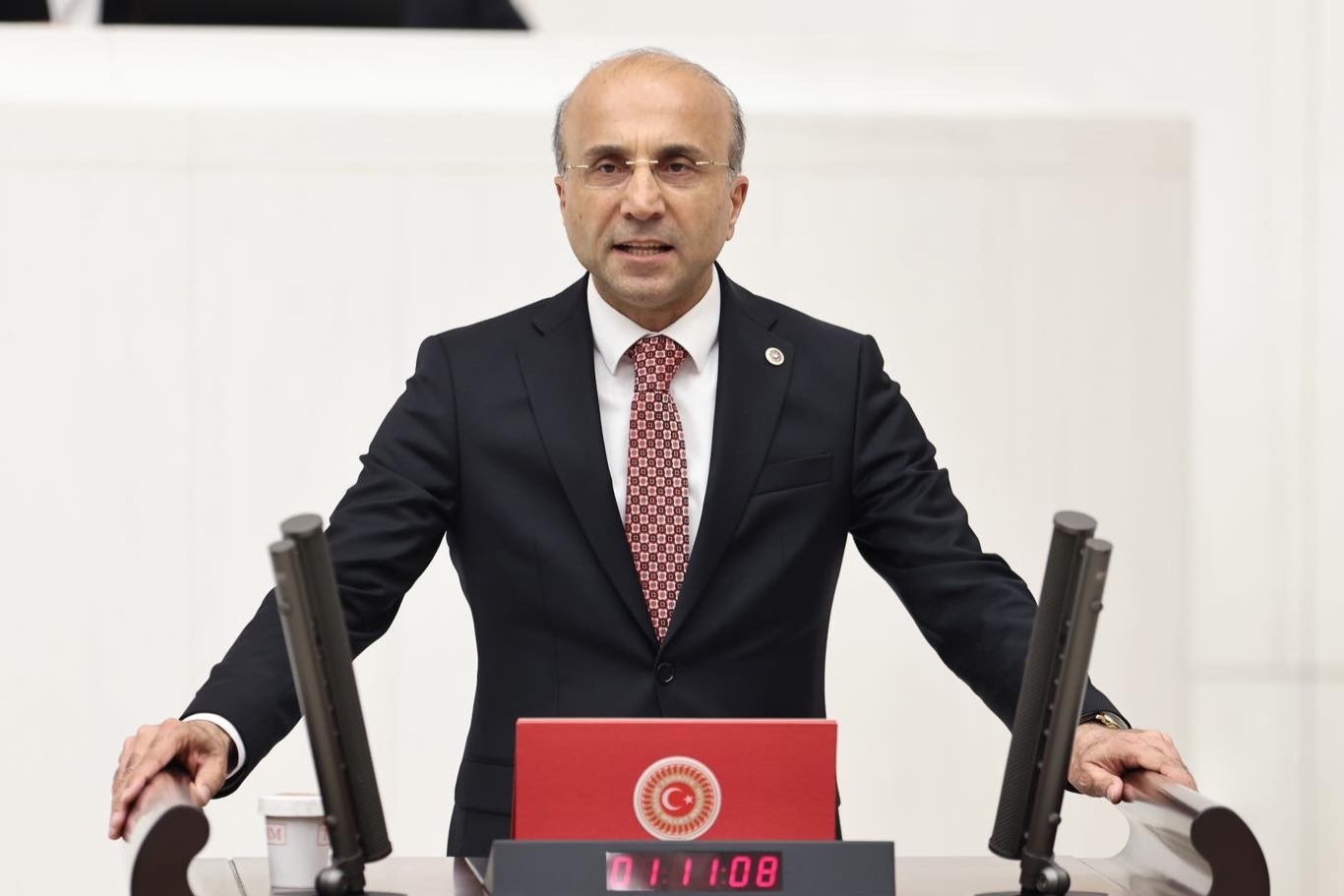 CHP’li Aşkın Genç: Asgari ücretli bedelli askerlik için 14 ay 26 gün çalışmak zorunda kalacak