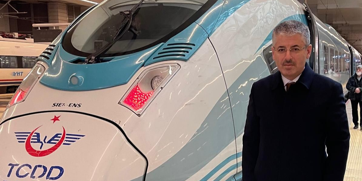 AK Parti’li Çopuroğlu, hızlı tren şantiyesinde incelemelerde bulundu