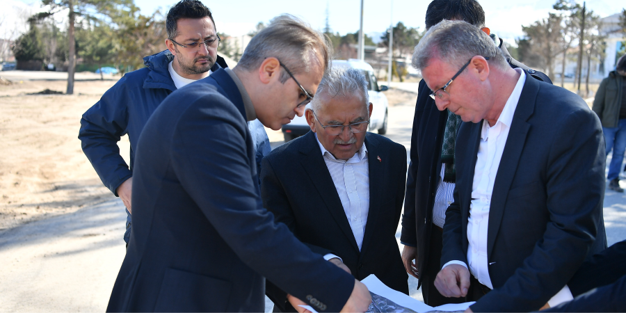 BAŞKAN BÜYÜKKILIÇ, TALAS BULVARI’NI DAHA KONFORLU HALE GETİREN 50 MİLYON TL’LİK ÇALIŞMALARI İNCELEDİ