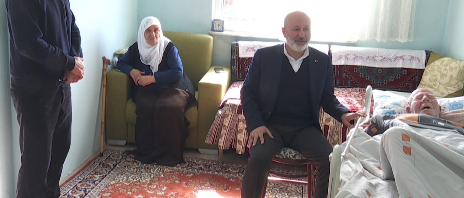 KOCASİNAN’DA EVDE BAKIM HİZMETİ RAMAZAN’DA DA DEVAM EDİYOR