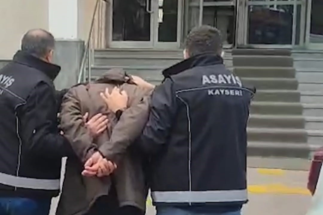 Kayseri’de 13 yıl 9 ay hapisle aranan hükümlü yakalandı