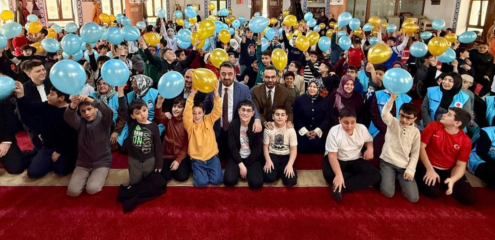 TDV Kayseri Kadın Kolları’ndan çocuklara bayram hediyesi