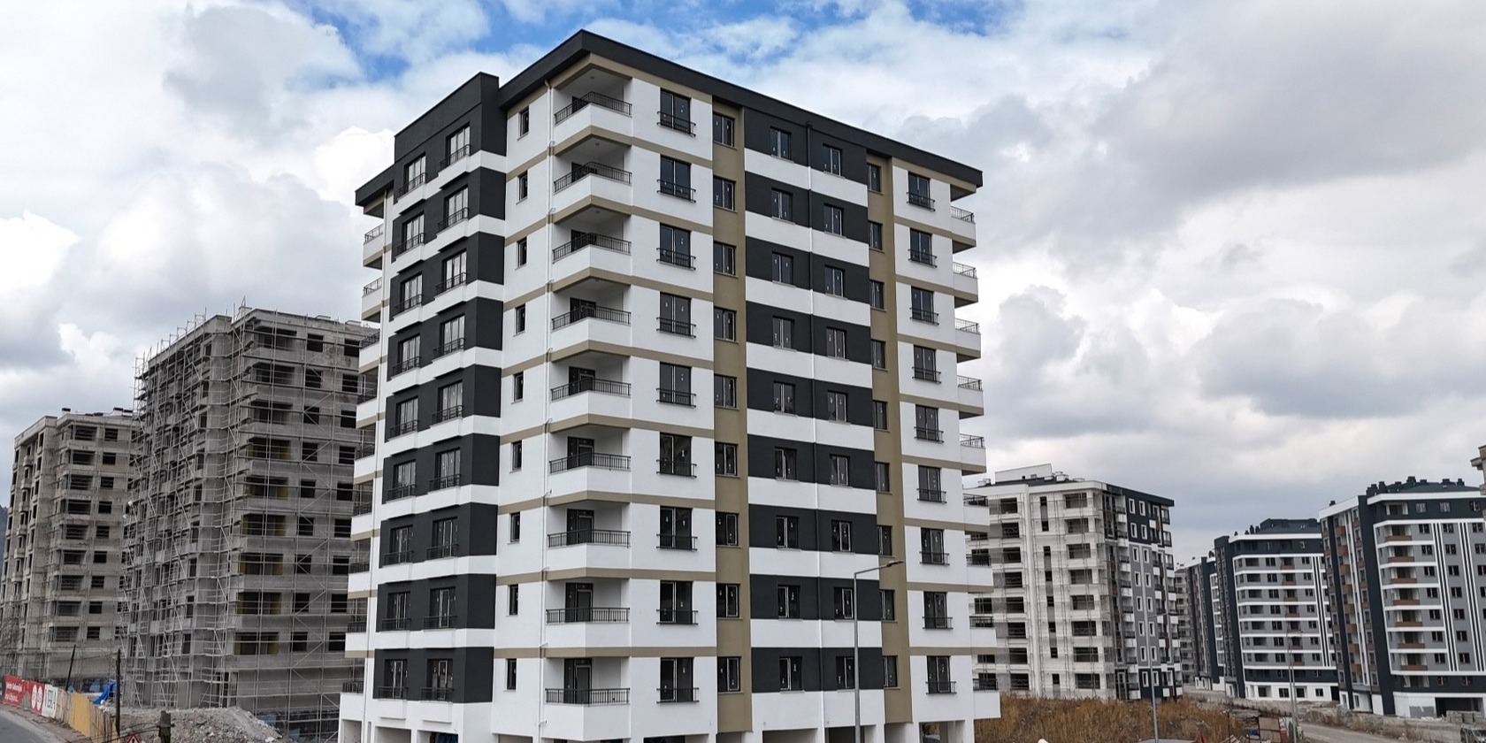 KAZIM KARABEKİR 2. ETAP KENTSEL DÖNÜŞÜM PROJESİ HIZ KESMEDEN DEVAM EDİYOR