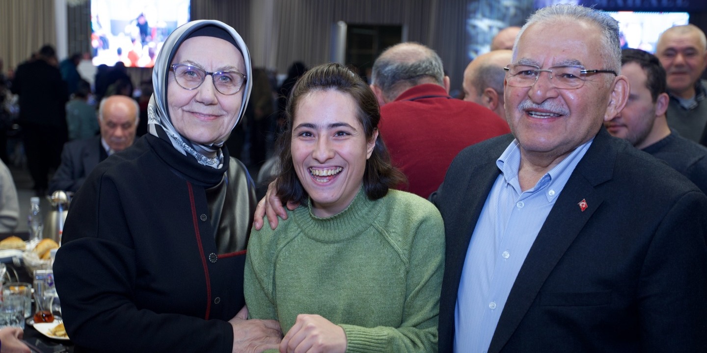 BAŞKAN BÜYÜKKILIÇ, İFTARINDAN BAYRAMINA RAMAZAN COŞKUSUNU KAYSERİLİLERLE BİRLİKTE YAŞADI