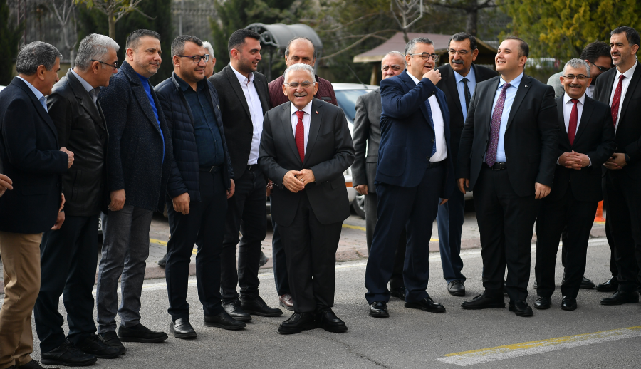 PERSONELİYLE BAYRAMLAŞAN BAŞKAN BÜYÜKKILIÇ: “KAYSERİ BÜYÜKŞEHİR, BİR MARKA”