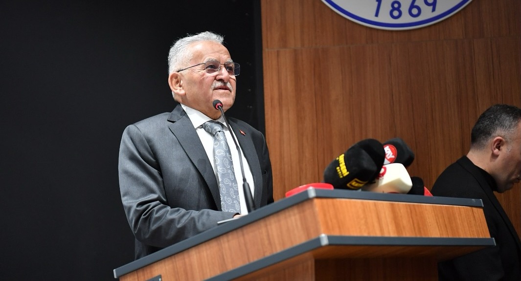 KÜTÜPHANE HAFTASI’NA KAYSERİ’DE GÜÇLÜ BAŞLANGIÇ: BAŞKAN BÜYÜKKILIÇ’TAN GENÇLİK VURGUSU