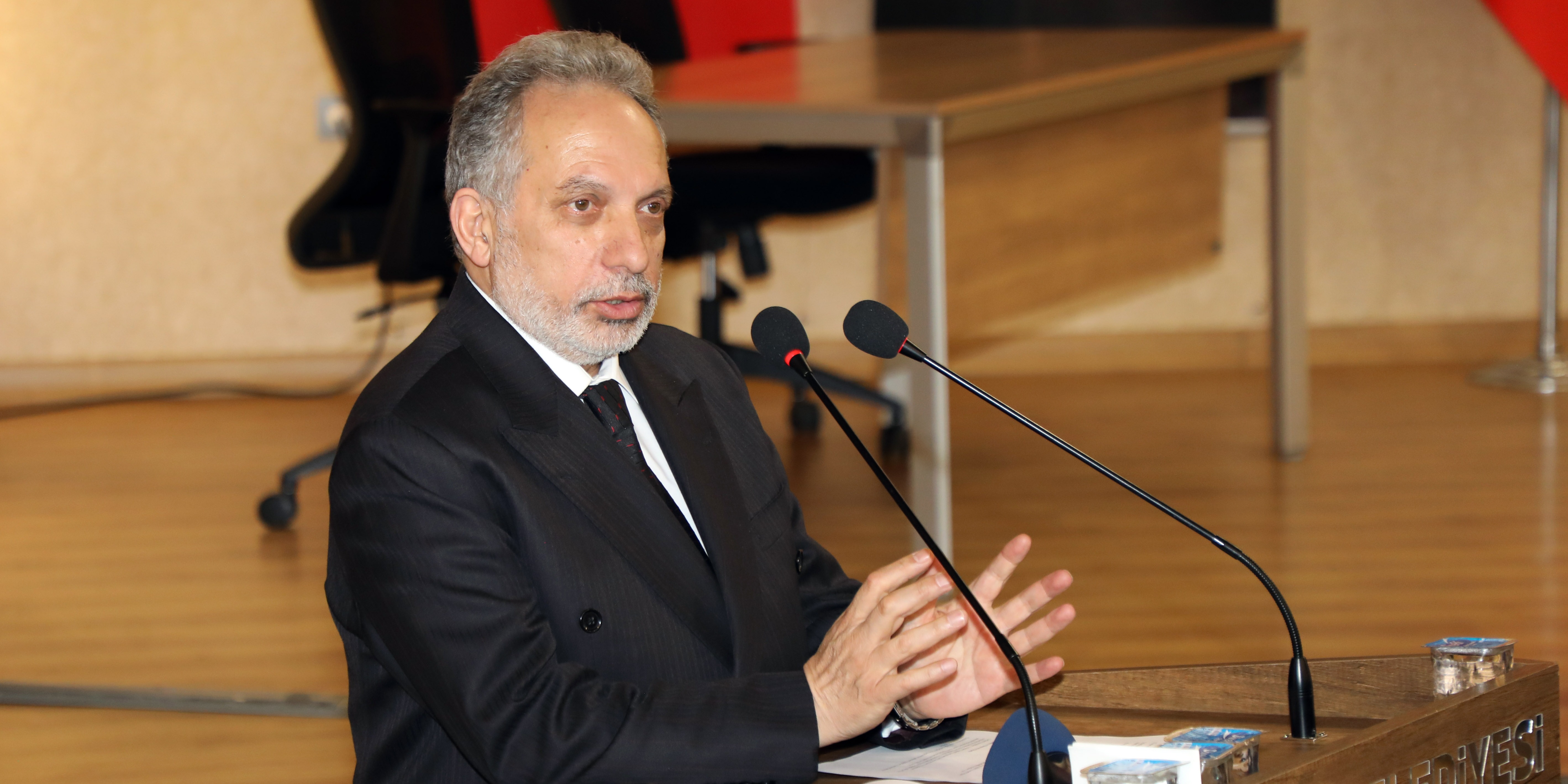 TALAS’TA ATIKLAR SANATA DÖNÜŞÜYOR