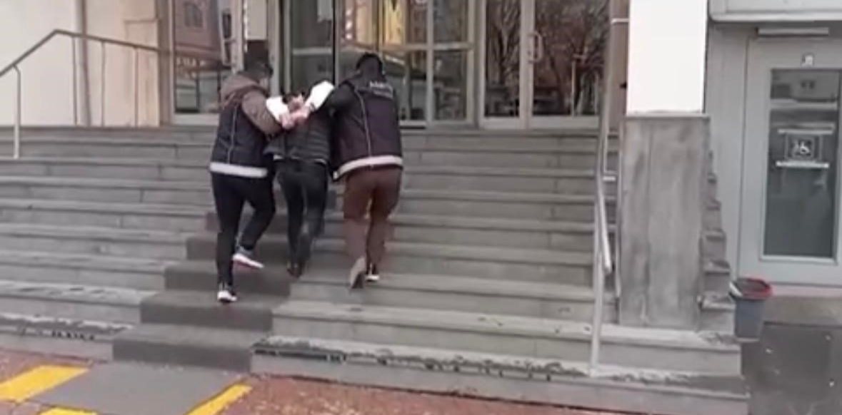 Kayseri’de 10 yıl hapisle aranan hükümlü yakalandı
