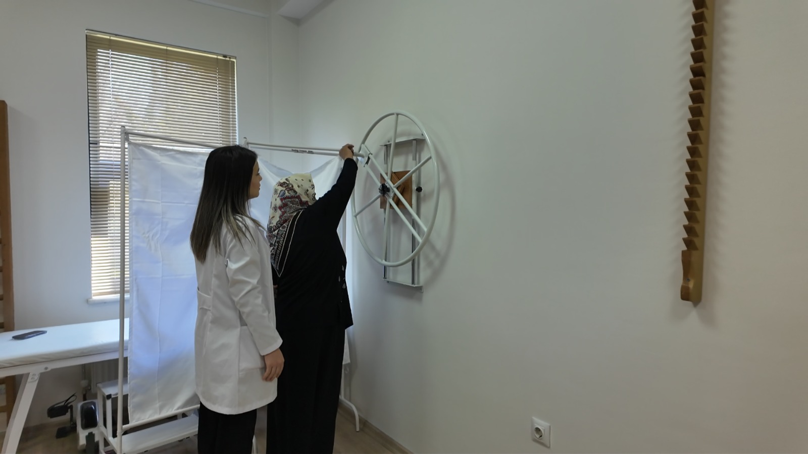 BÜYÜKŞEHİR’İN YAŞLI YAŞAM VE DAYANIŞMA MERKEZİ, ULU ÇINARLARA İKİNCİ BAHARLARINI YAŞATIYOR