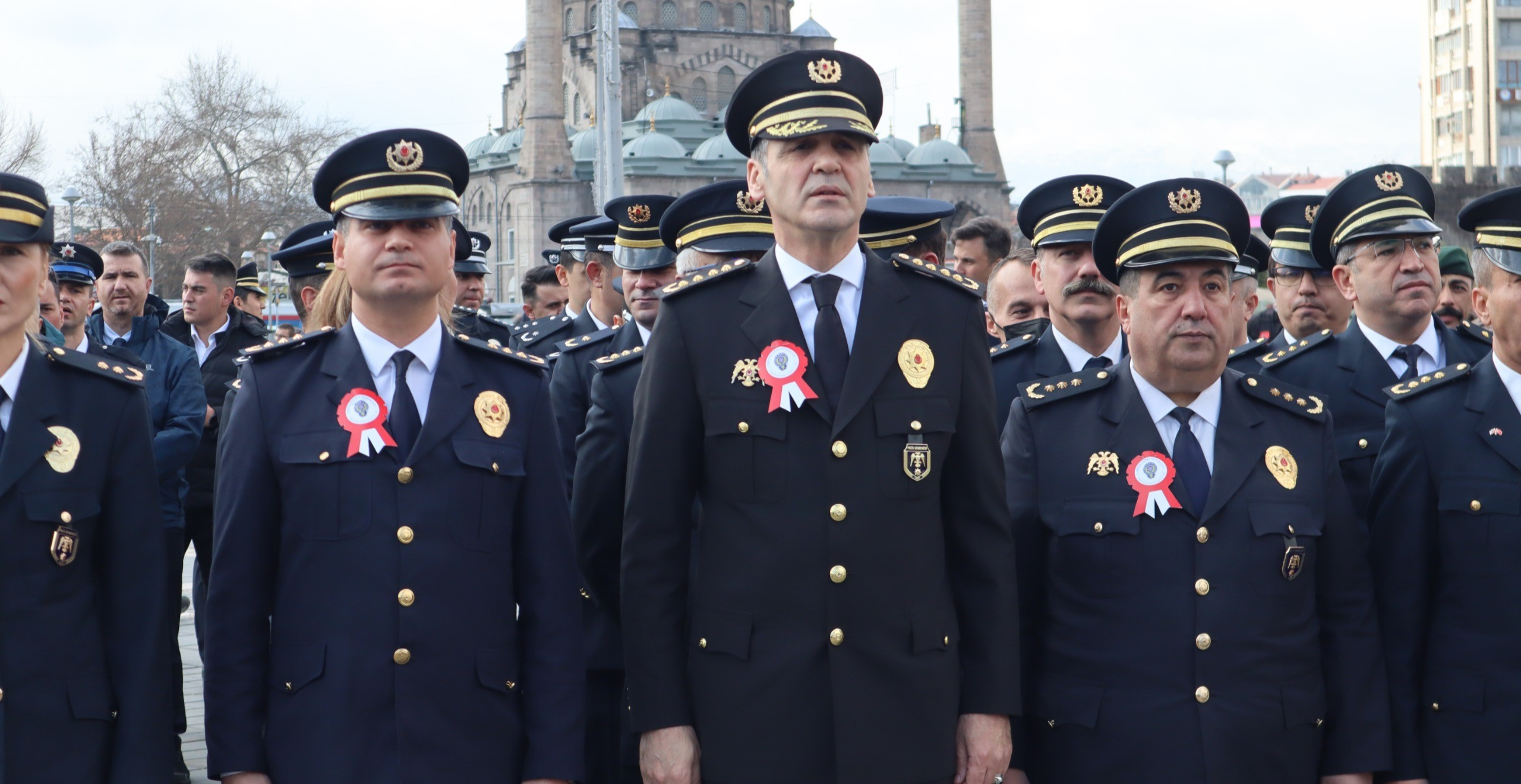 KAYSERİ’DE POLİS HAFTASI DOLAYISIYLA TÖREN DÜZENLENDİ