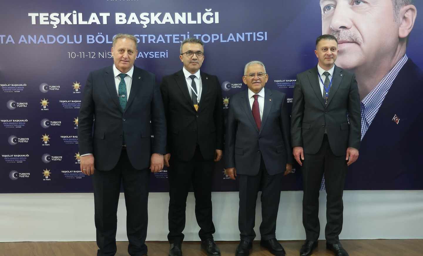 BAŞKAN BÜYÜKKILIÇ’TAN STRATEJİ TOPLANTISI’NDA “BİRLİK, HİZMET VE KAYSERİ MODELİ” MESAJI