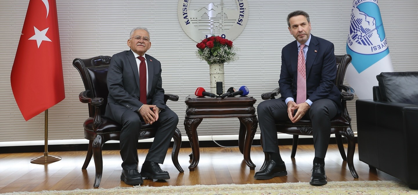 BAKAN BAYRAKTAR’DAN BAŞKAN BÜYÜKKILIÇ’A: “KAYSERİ, TÜRKİYE’NİN GÖZBEBEĞİ”