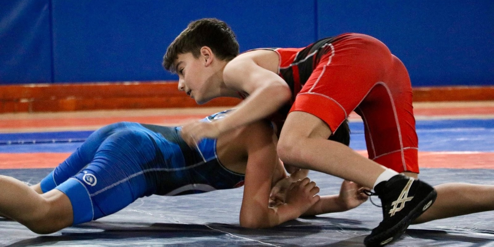 23 Nisan etkinlikleri kapsamında güreş heyecanı başladı