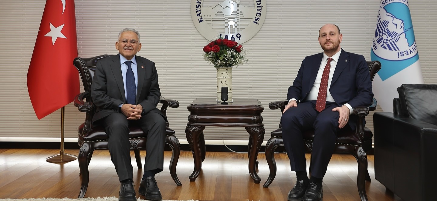 “SİZLERİN BURADAKİ VARLIĞI, BİZİM İÇİN UMUT VE GÜÇ OLMAYA DEVAM EDİYOR”