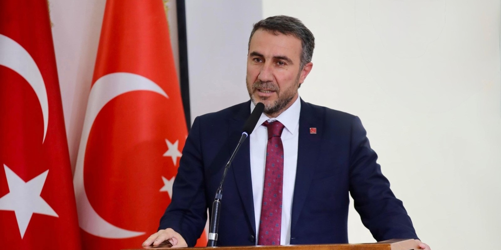 Milletimizin yaşadığı ekonomik sıkıntıların çözümü için güçlü bir iradeye ihtiyaç vardır