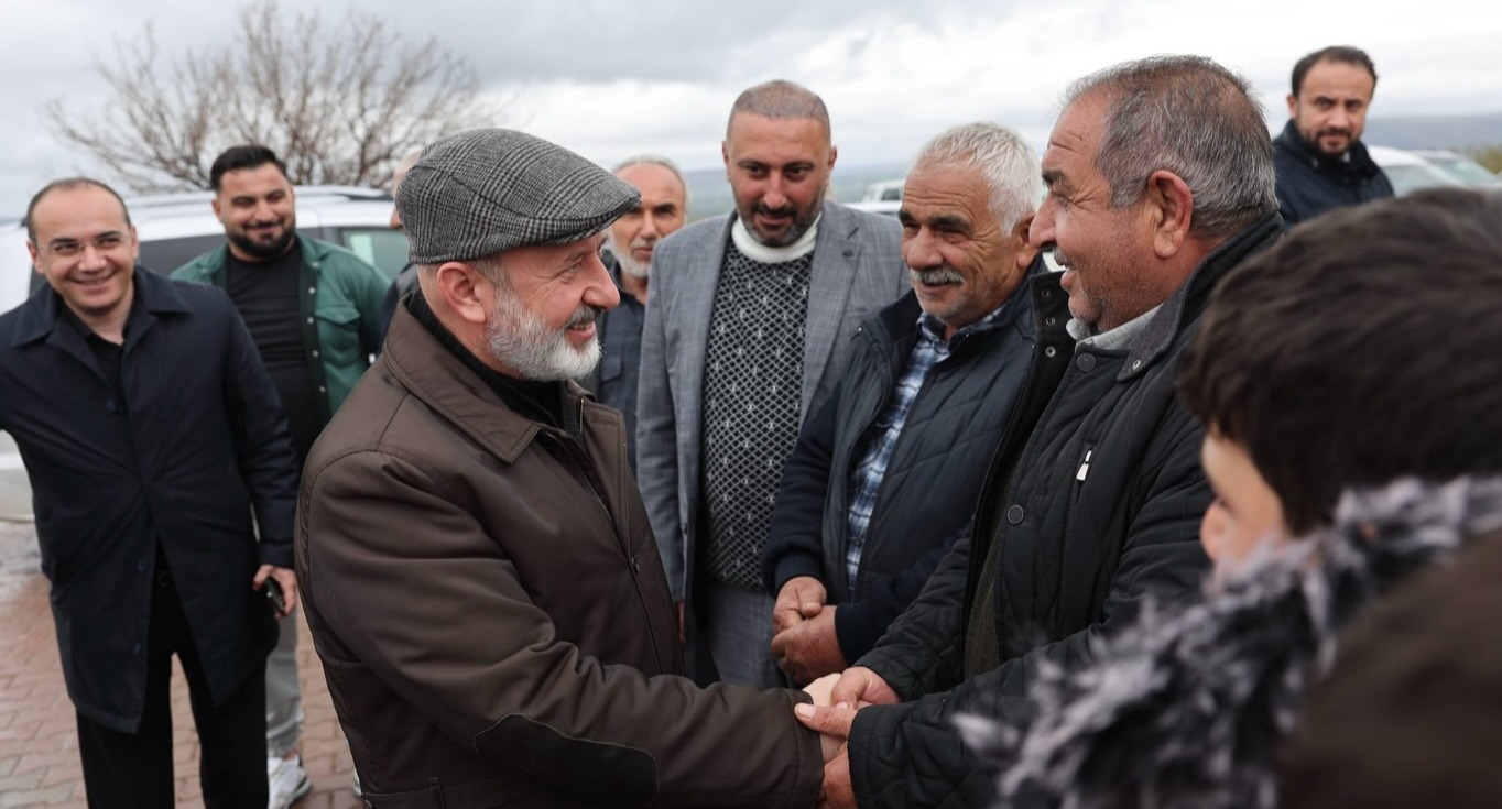 BAŞKAN ÇOLAKBAYRAKDAR, KIRSAL MAHALLEDE VATANDAŞLARLA BİR ARAYA GELDİ