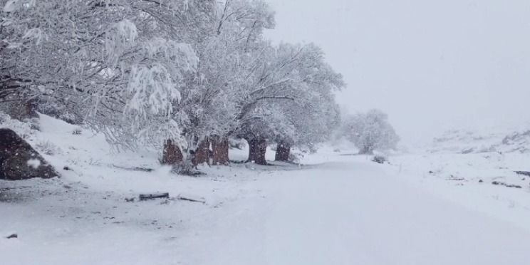 3 ilçede kar yağışı etkili oldu
