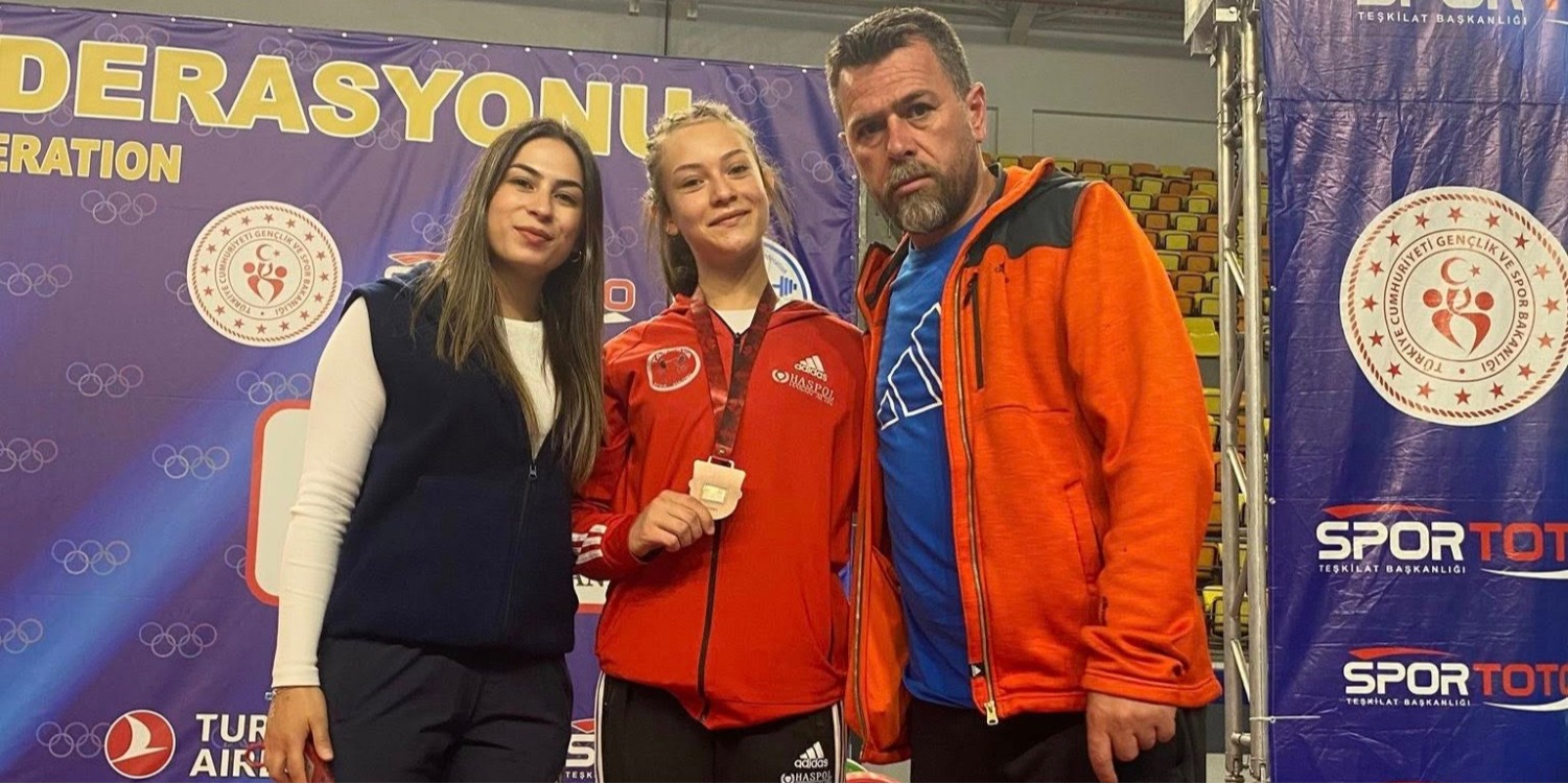Kayserili 2 sporcudan halterde önemli başarı