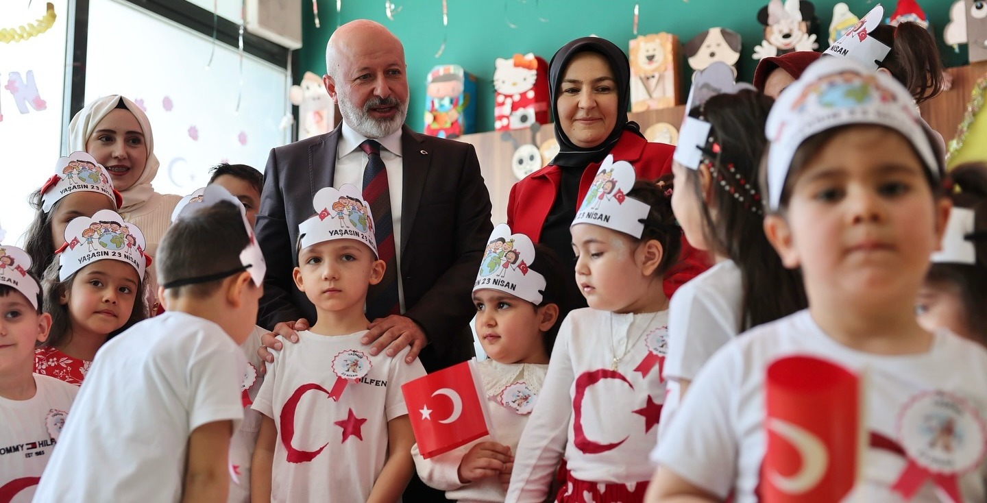 BAŞKAN ÇOLAKBAYRAKDAR’DAN 23 NİSAN MESAJI