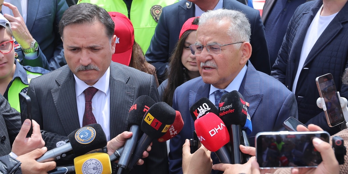 BAŞKAN BÜYÜKKILIÇ’TAN AKILLI ULAŞIM VE TRAFİK GÜVENLİĞİ MESAJI: VALİ ÇİÇEK’TEN TEŞEKKÜR