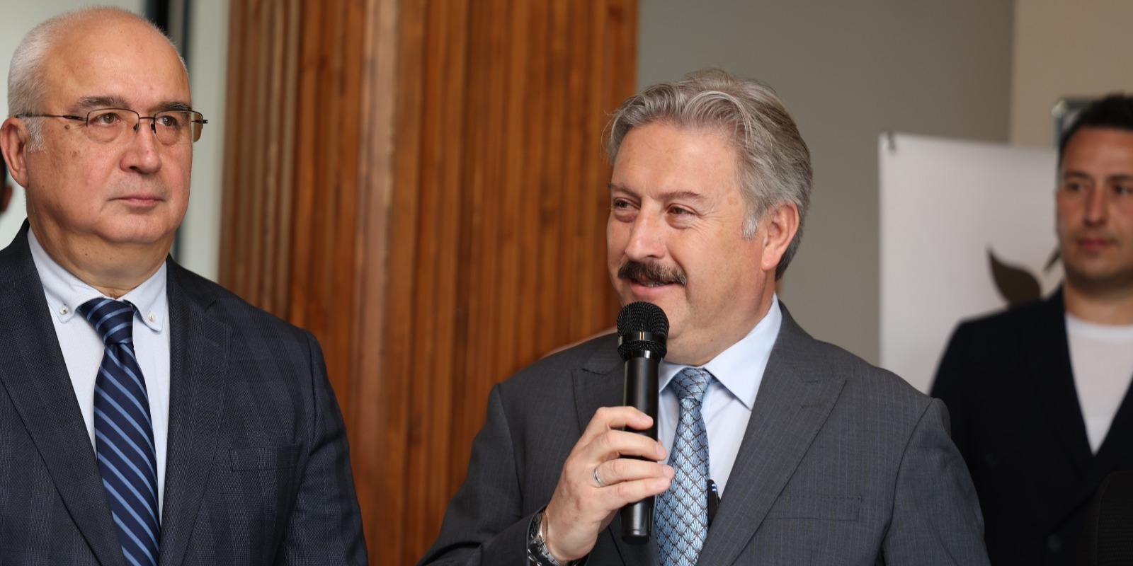 SANATIN MERKEZİ “SANAT MELİKGAZİ” HAT SERGİSİNE EV SAHİPLİĞİ YAPIYOR