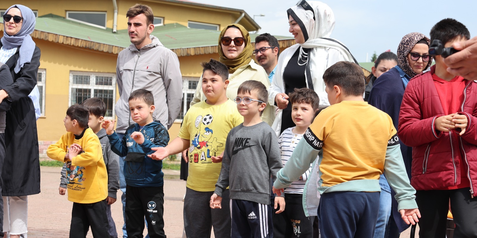 BÜYÜKŞEHİR SPOR A.Ş.’DEN ENGELLİLER HAFTASI’NDA ÖZEL ÇOCUKLAR İÇİN ANLAMLI ETKİNLİK