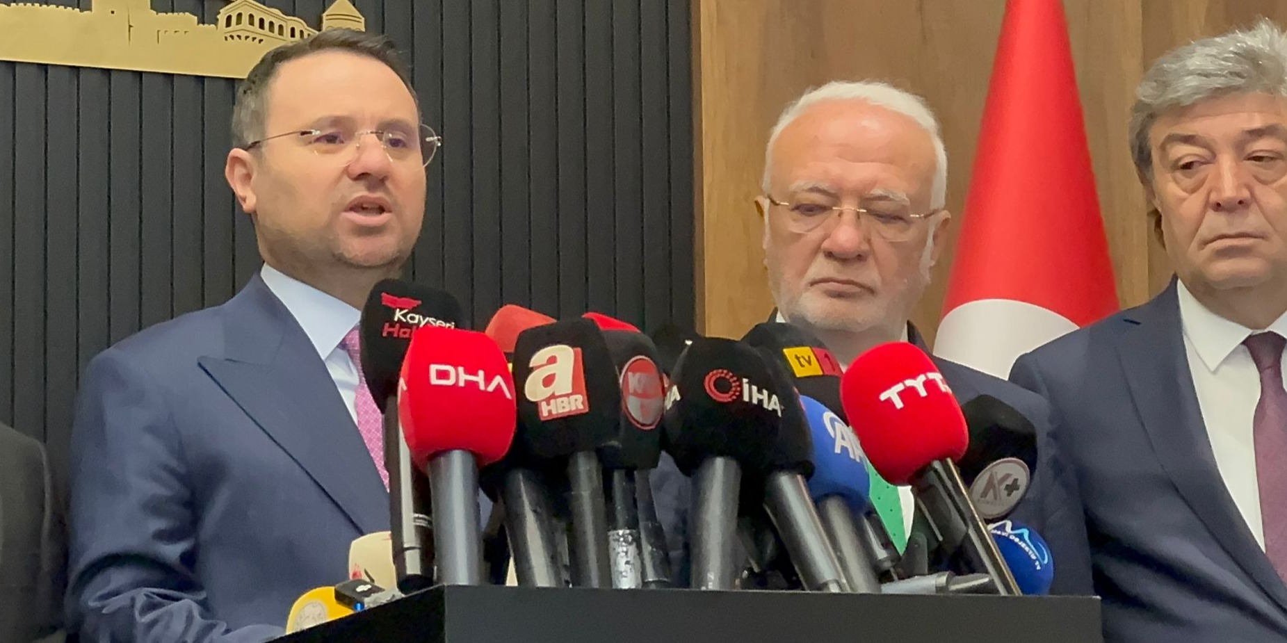 Yolsuzlukların ucu nereye dokunursa dokunsun devletimizin demir yumruğunu indiriyoruz