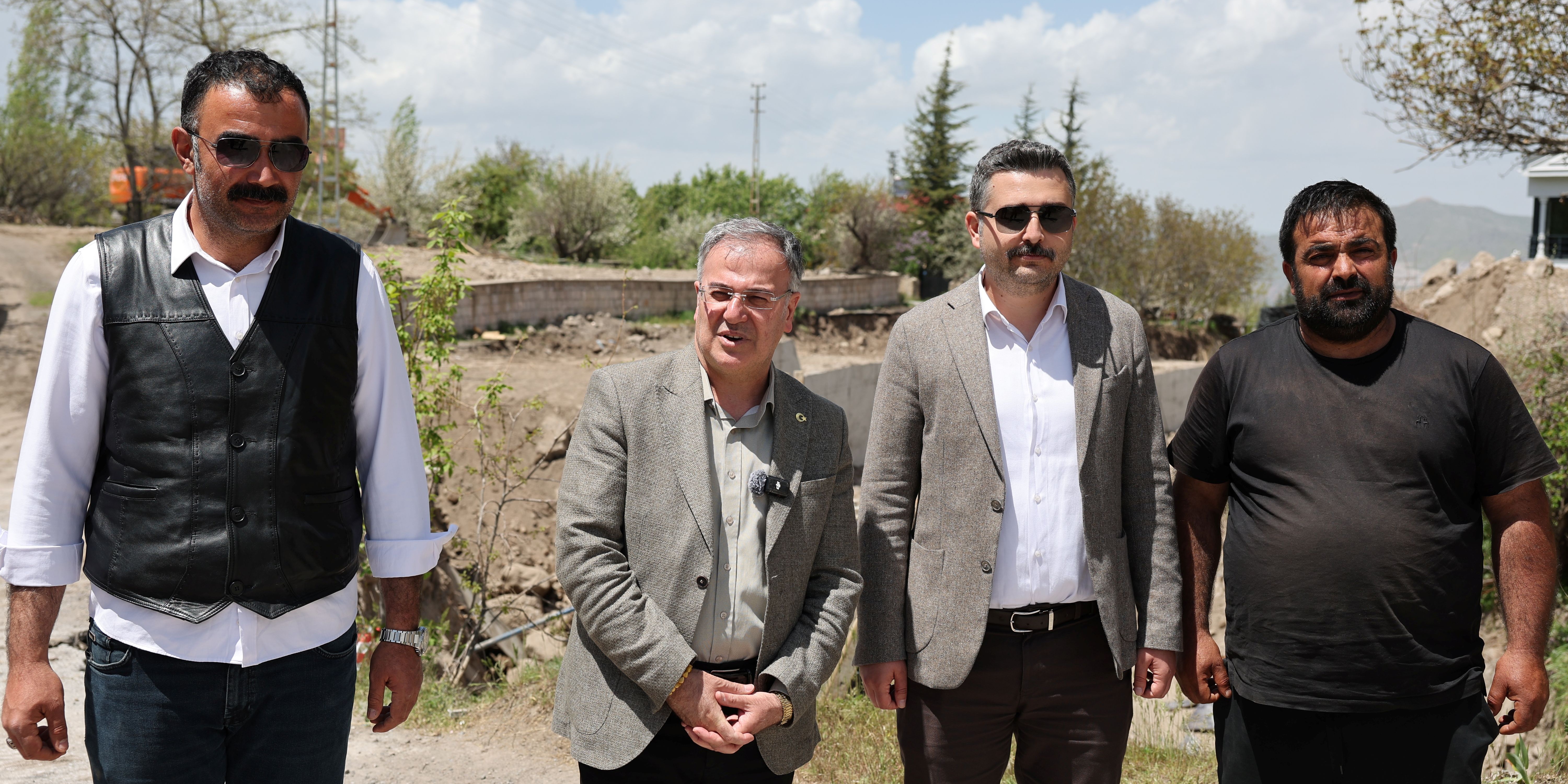 BAŞKAN ÖZDOĞAN 2,5 KİLOMETRELİK KANAL, BAĞ MEVSİMİ BAŞLAMADAN TAMAMLANACAK