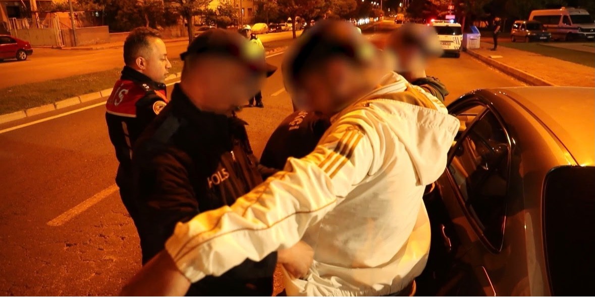 Kayseri'de Eş Zamanlı Asayiş Uygulamasında 123 Aranan Şahıs Yakalandı
