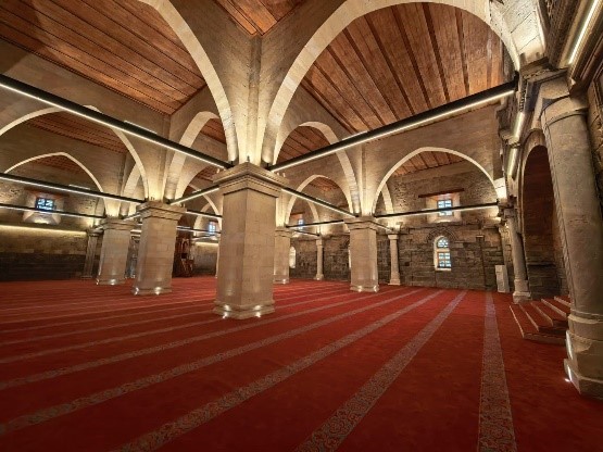 HASRET BİTİYOR: SUNGUR BEY CAMİİ’NDE İBADET BAŞLIYOR