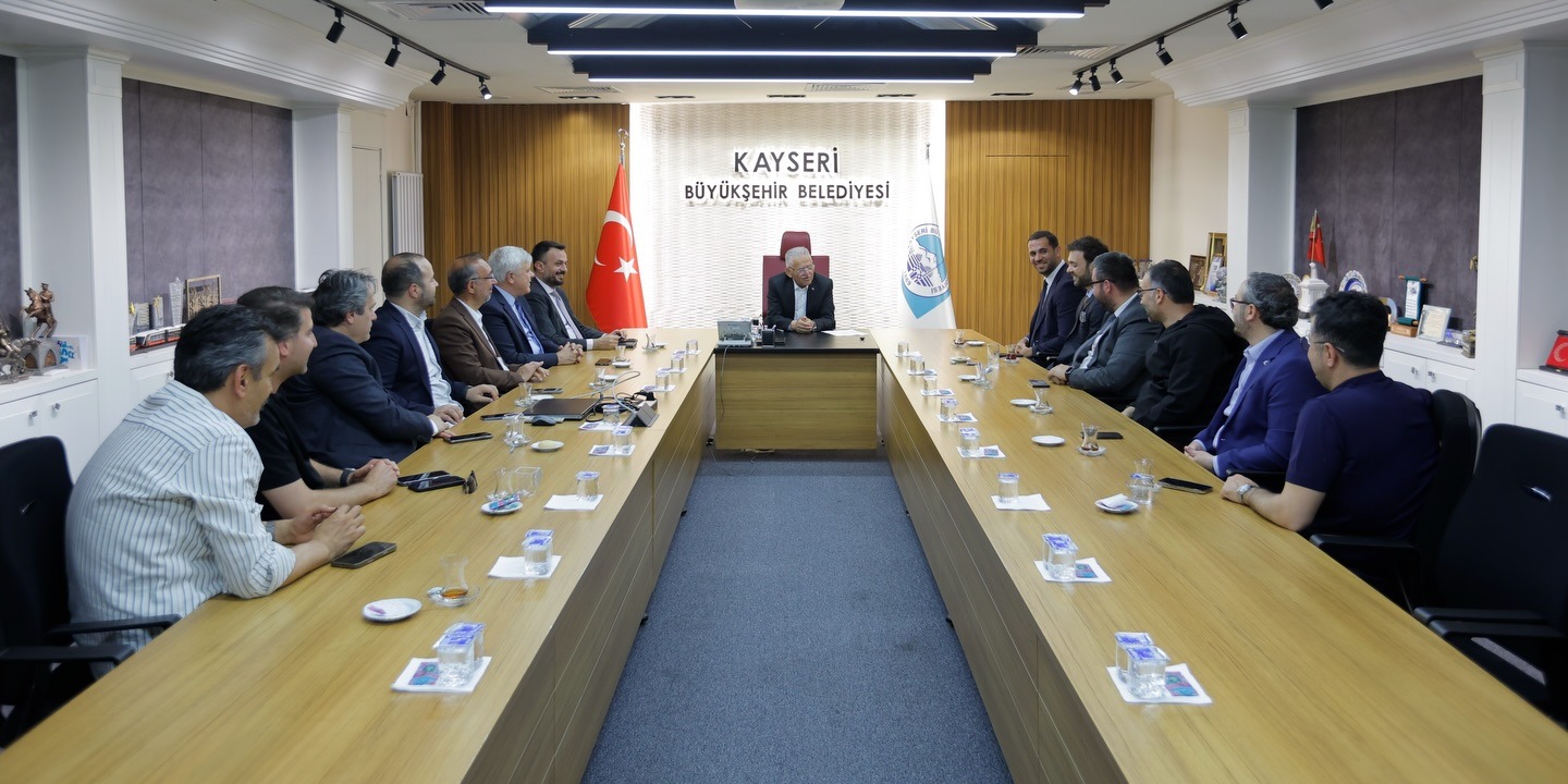 BAŞKAN BÜYÜKKILIÇ, KAYSERİ TURİZM ÖDÜLLERİ 2026 KOMİSYONUNU AĞIRLADI