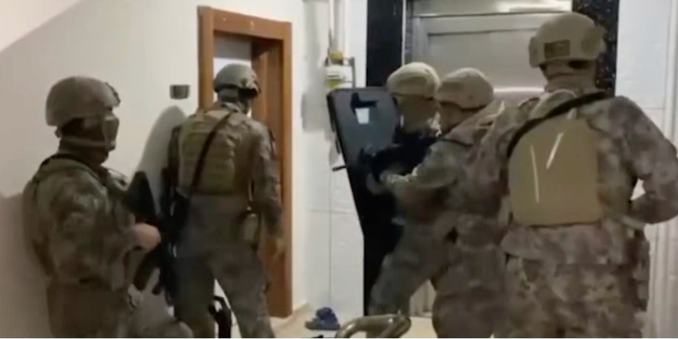 Kayseri'nin de aralarında bulunduğu 69 ildeki operasyonlarda 708 kilo uyuşturucu ele geçirildi