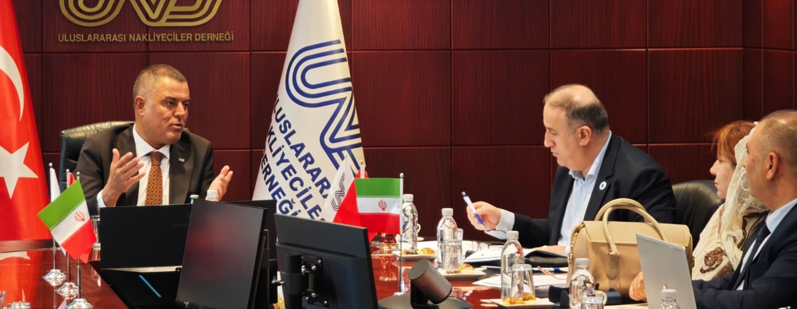 UND, İran heyetiyle karayolu taşımacılığındaki sorunları masaya yatırdı