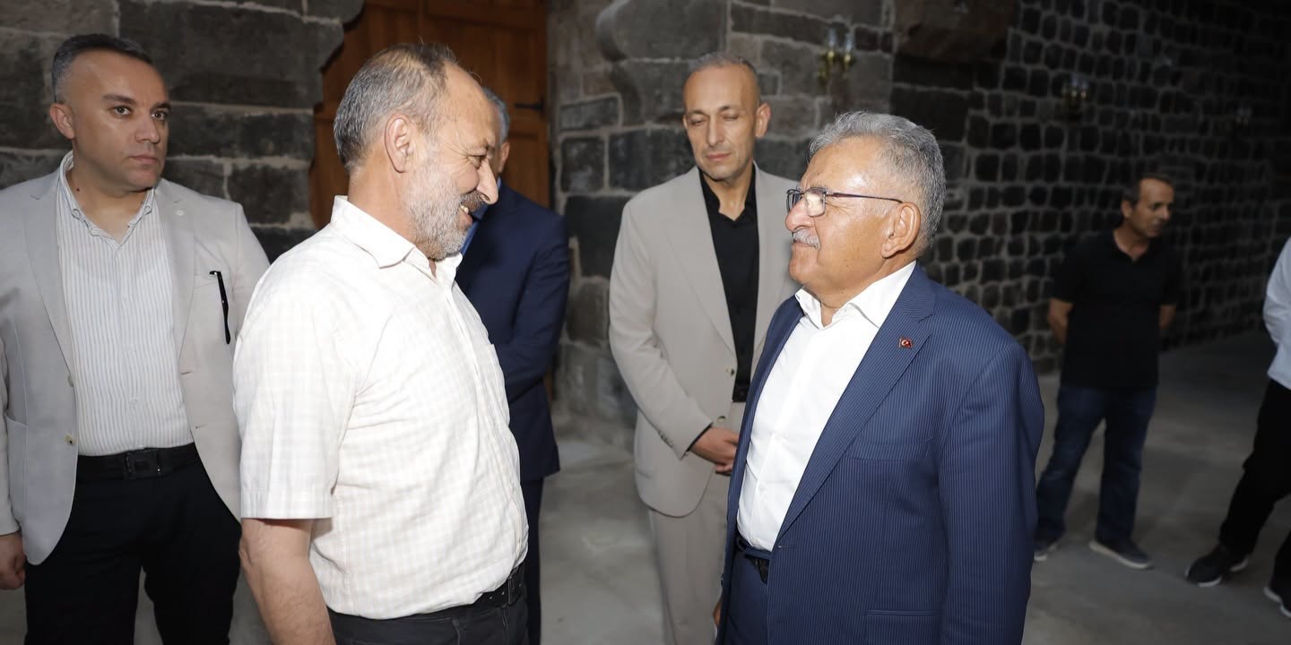 BAŞKAN BÜYÜKKILIÇ’TAN, RESTORASYONU TAMAMLANAN 5 ASIRLIK BEDESTEN’DE İNCELEME