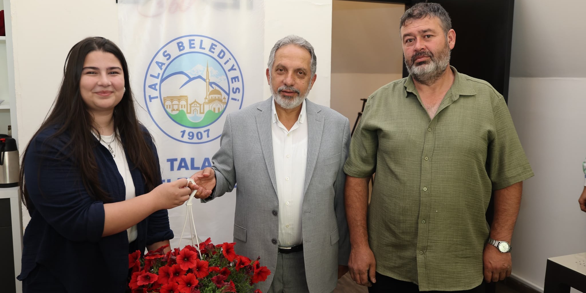 ÇİÇEK ŞENLİĞİ FOTOĞRAF YARIŞMASINDA ÖDÜLLER SAHİPLERİNİ BULDU