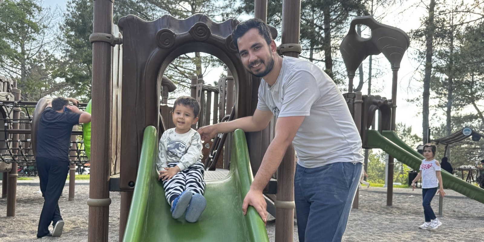 BÜYÜKŞEHİR’İN YENİLEDİĞİ SARIMSAKLI BARAJI MESİRE ALANI KAYSERİ’NİN YENİ GÖZDESİ