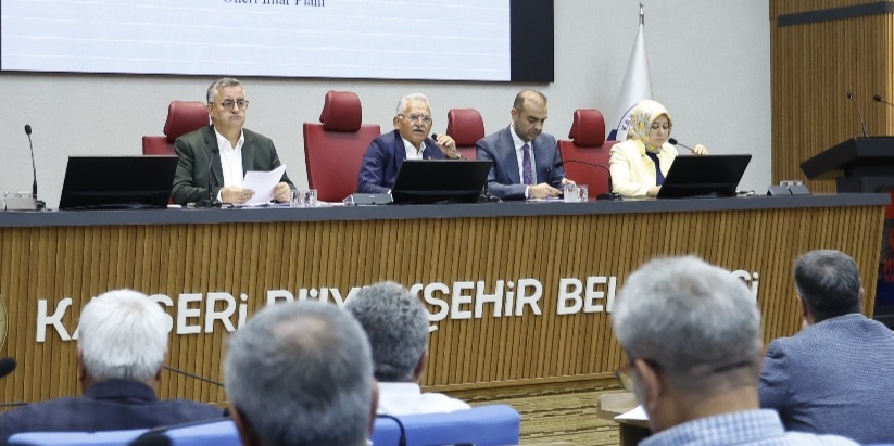 Büyükşehir meclisinde 70 gündem maddesi karara bağlandı 