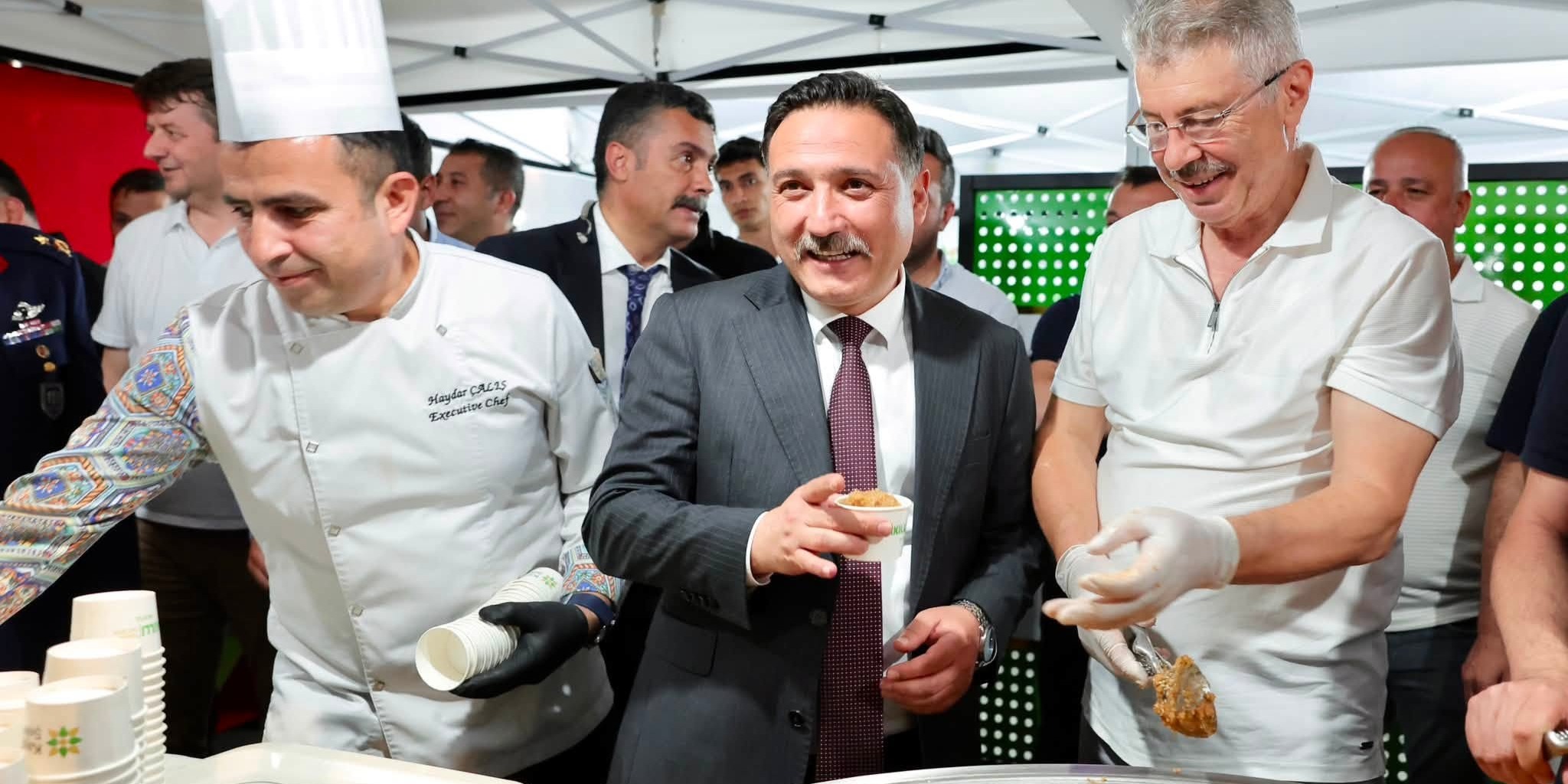 Kayseri Şeker'den 15 Temmuz Anma Programında Vatandaşlara Helva İkramı