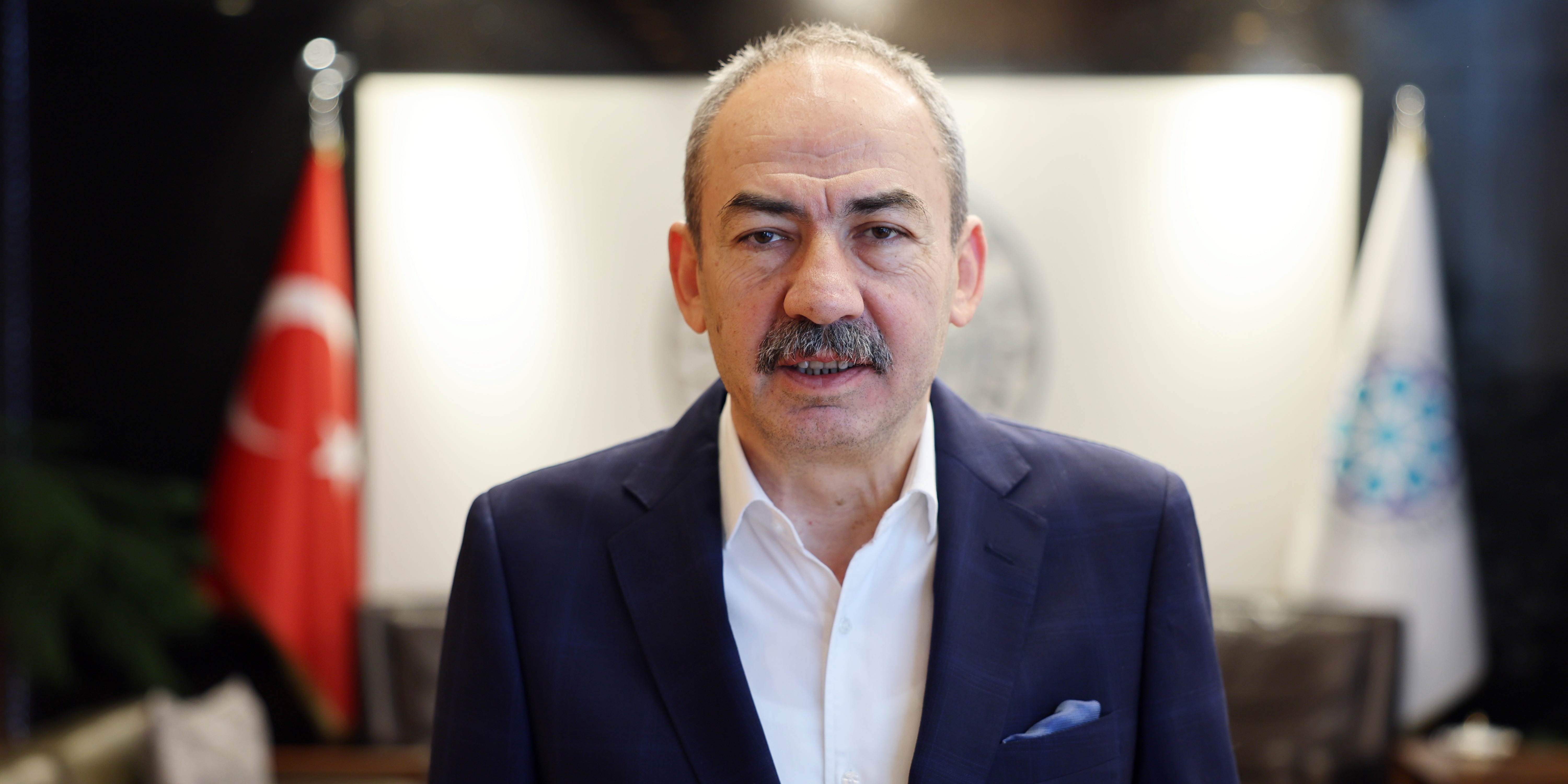 “ÖZGÜR BASIN DEMOKRASİNİN TEMEL TAŞIDIR”