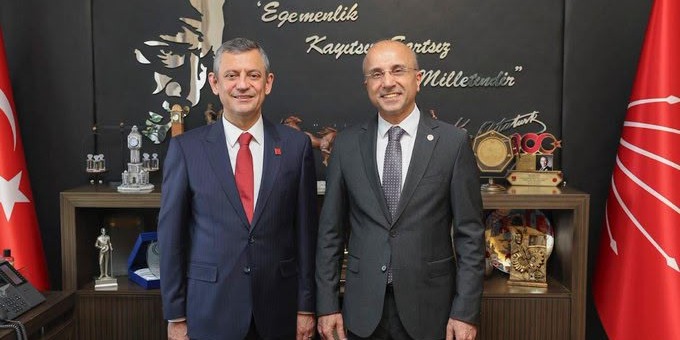 Aşkın Genç CHP’den istifa etti