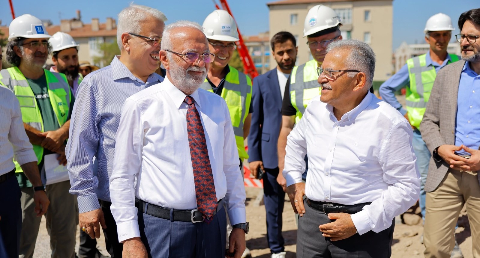 BAŞKAN BÜYÜKKILIÇ VE AK PARTİ GENEL BAŞKAN VEKİLİ ELİTAŞ’TAN KARTAL KAVŞAĞI’NDA İNCELEME